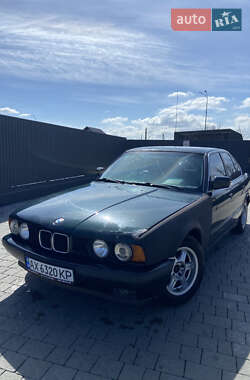 Седан BMW 5 Series 1992 в 