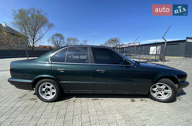 Седан BMW 5 Series 1992 в 
