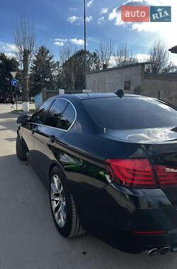 Седан BMW 5 Series 2012 в 
