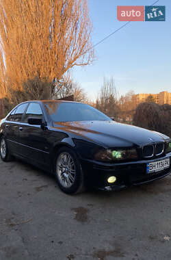 Седан BMW 5 Series 2001 в 