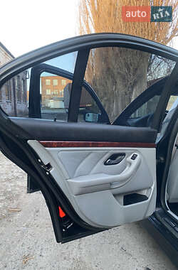Седан BMW 5 Series 2001 в 