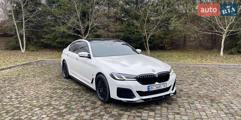 Седан BMW 5 Series 2017 в Львове