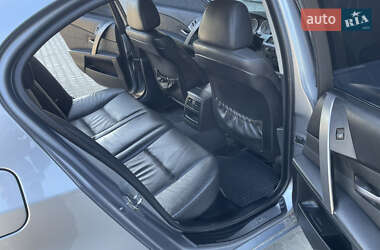 Седан BMW 5 Series 2005 в 