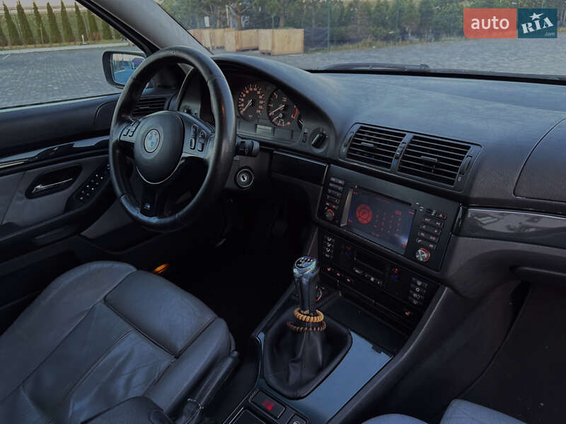 Седан BMW 5 Series 2001 в Ровно