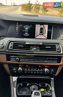 Седан BMW 5 Series 2010 в 