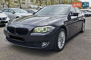 Седан BMW 5 Series 2012 в 