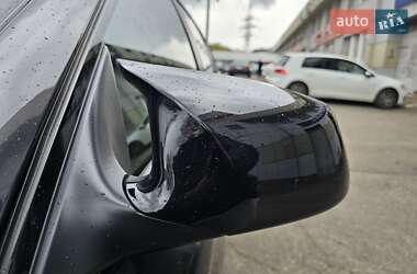 Седан BMW 5 Series 2012 в 
