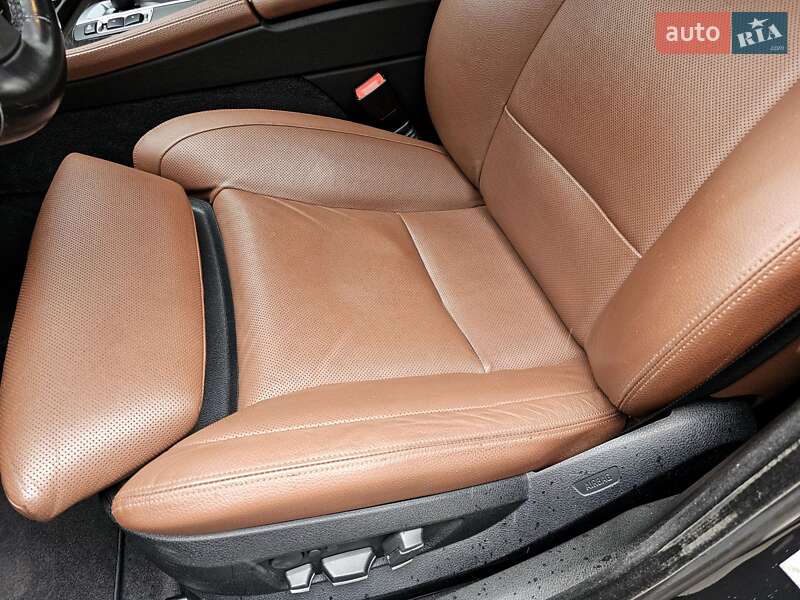 Седан BMW 5 Series 2012 в Одессе