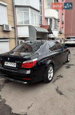 Седан BMW 5 Series 2005 в 