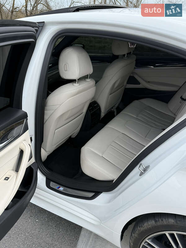 Седан BMW 5 Series 2017 в Хмельницькому фото 8 Седан BMW 5 Series 2017 в Хмельницькому