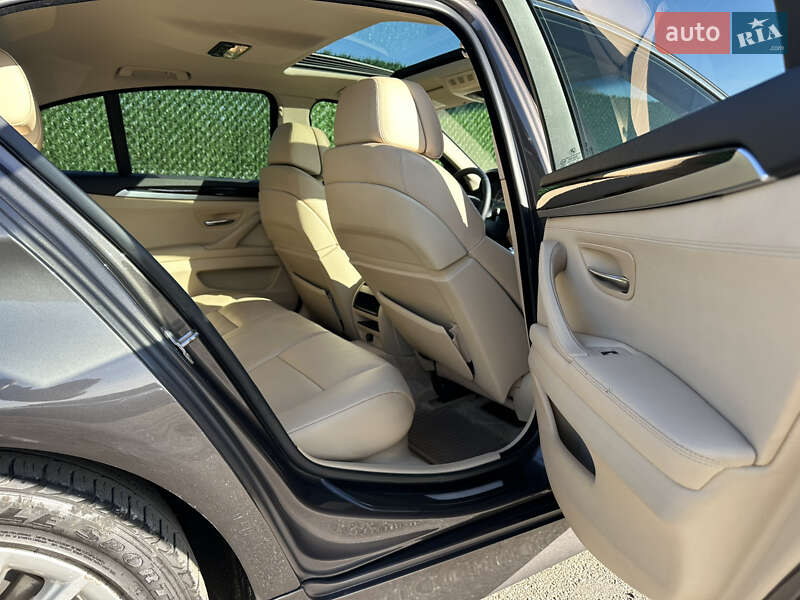 Седан BMW 5 Series 2012 в Києві