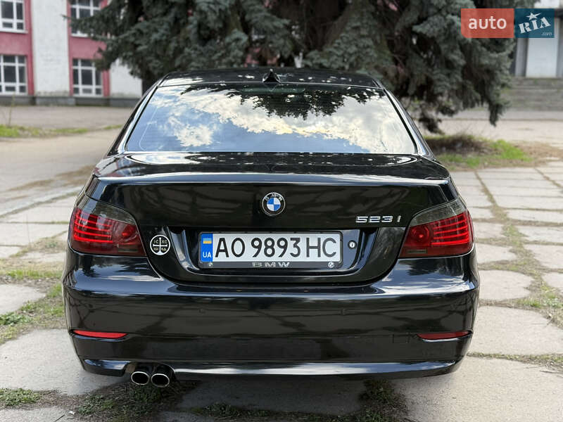 Седан BMW 5 Series 2007 в Днепре
