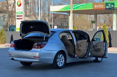 Седан BMW 5 Series 2005 в 