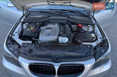 Седан BMW 5 Series 2005 в 
