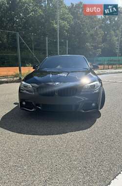 Седан BMW 5 Series 2012 в 