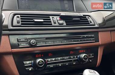Седан BMW 5 Series 2013 в 