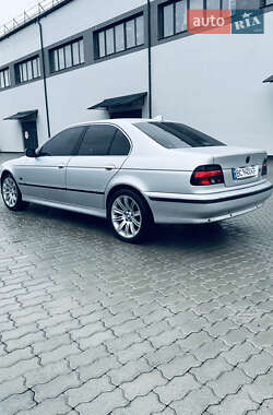 Седан BMW 5 Series 2000 в 