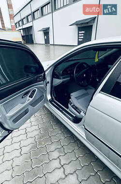 Седан BMW 5 Series 2000 в 