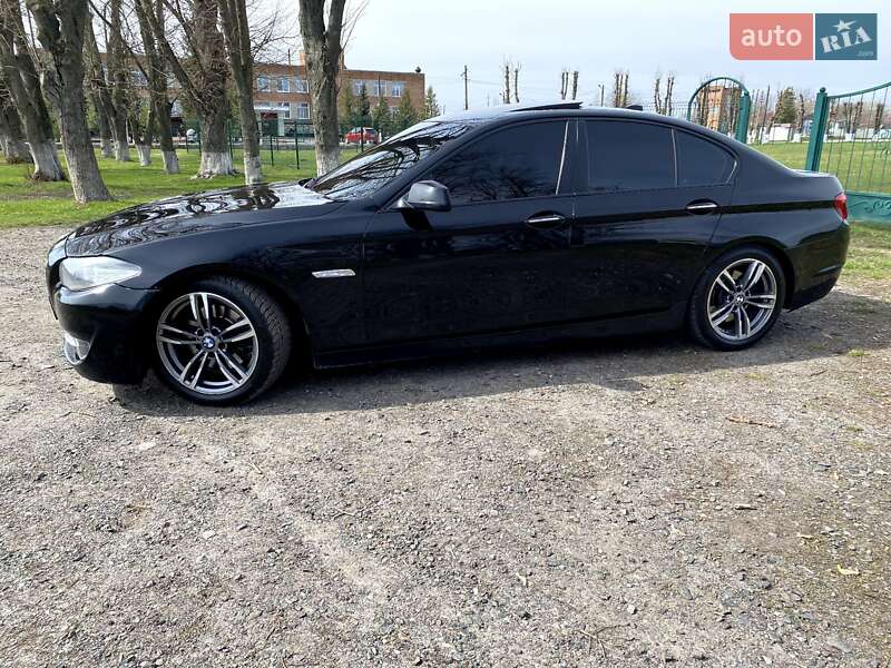 Седан BMW 5 Series 2010 в Сумах