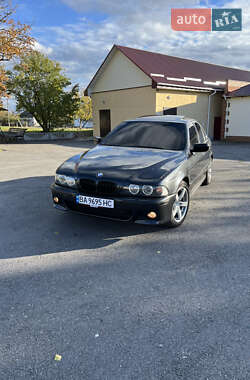 Седан BMW 5 Series 2001 в 