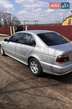 Седан BMW 5 Series 2002 в 