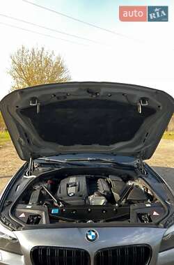 Седан BMW 5 Series 2010 в 