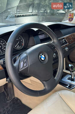 Седан BMW 5 Series 2008 в 