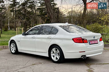 Седан BMW 5 Series 2012 в 