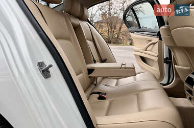 Седан BMW 5 Series 2012 в 