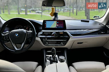 Седан BMW 5 Series 2017 в 