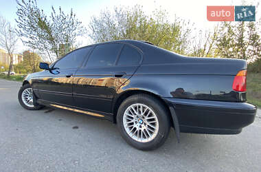 Седан BMW 5 Series 2000 в 