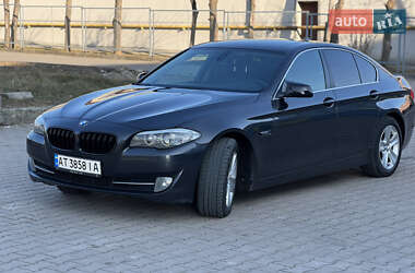 Седан BMW 5 Series 2010 в 