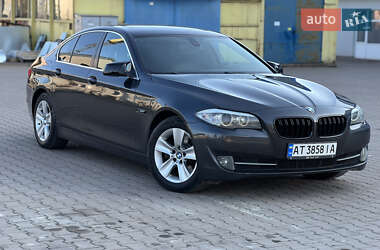 Седан BMW 5 Series 2010 в 