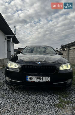 Седан BMW 5 Series 2012 в 