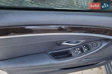 Седан BMW 5 Series 2011 в 