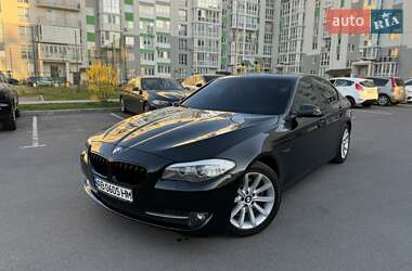 Седан BMW 5 Series 2013 в 