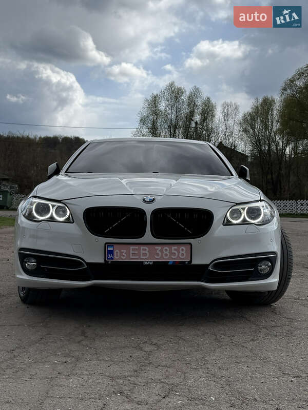Седан BMW 5 Series 2016 в 