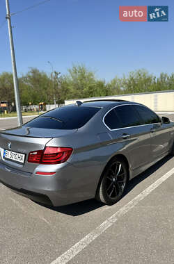 Седан BMW 5 Series 2012 в 