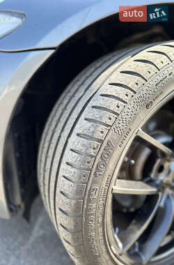 Седан BMW 5 Series 2012 в 