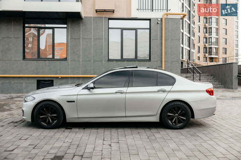Седан BMW 5 Series 2015 в Києві