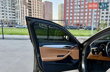 Седан BMW 5 Series 2017 в 