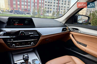 Седан BMW 5 Series 2017 в 