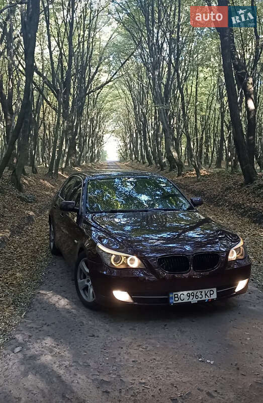 Седан BMW 5 Series 2008 в 