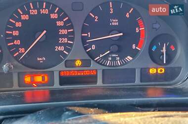 Седан BMW 5 Series 1999 в 