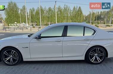 Седан BMW 5 Series 2012 в 