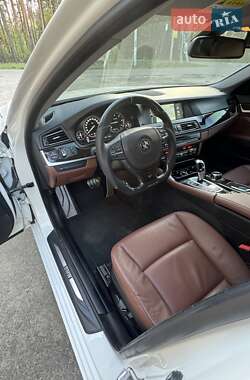 Седан BMW 5 Series 2012 в 