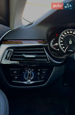 Седан BMW 5 Series 2018 в Костополе