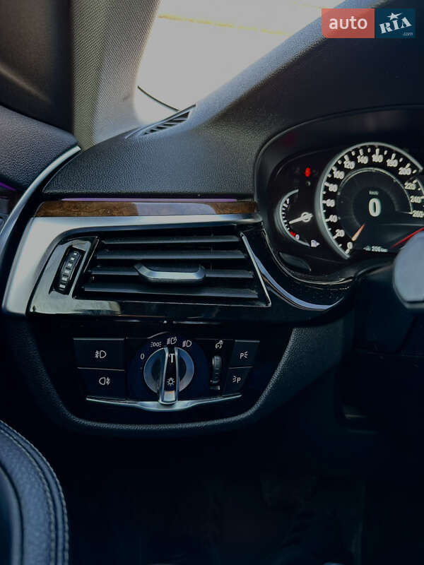 Седан BMW 5 Series 2018 в Костополе