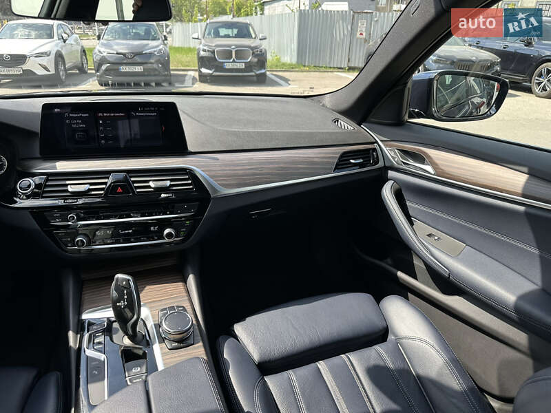 Седан BMW 5 Series 2017 в Киеве фото 23 Седан BMW 5 Series 2017 в Киеве