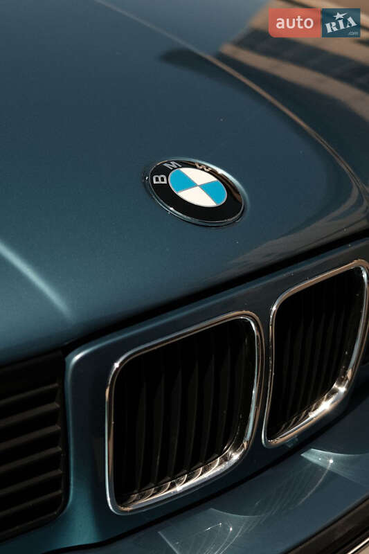 Седан BMW 5 Series 1993 в Харкові